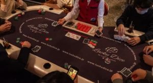 Read more about the article through gambling 에볼루션바카라사이트추천 activities at casinos